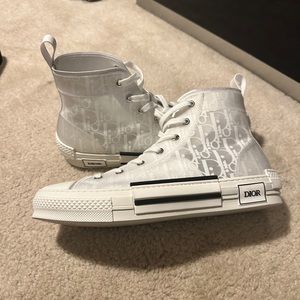 DIOR B23 White - size 10.5 - high top